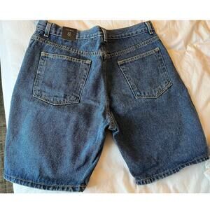 NWT Club Room Blue Jean Bermuda Shorts Men's Size 32 Blue Denim Pockets